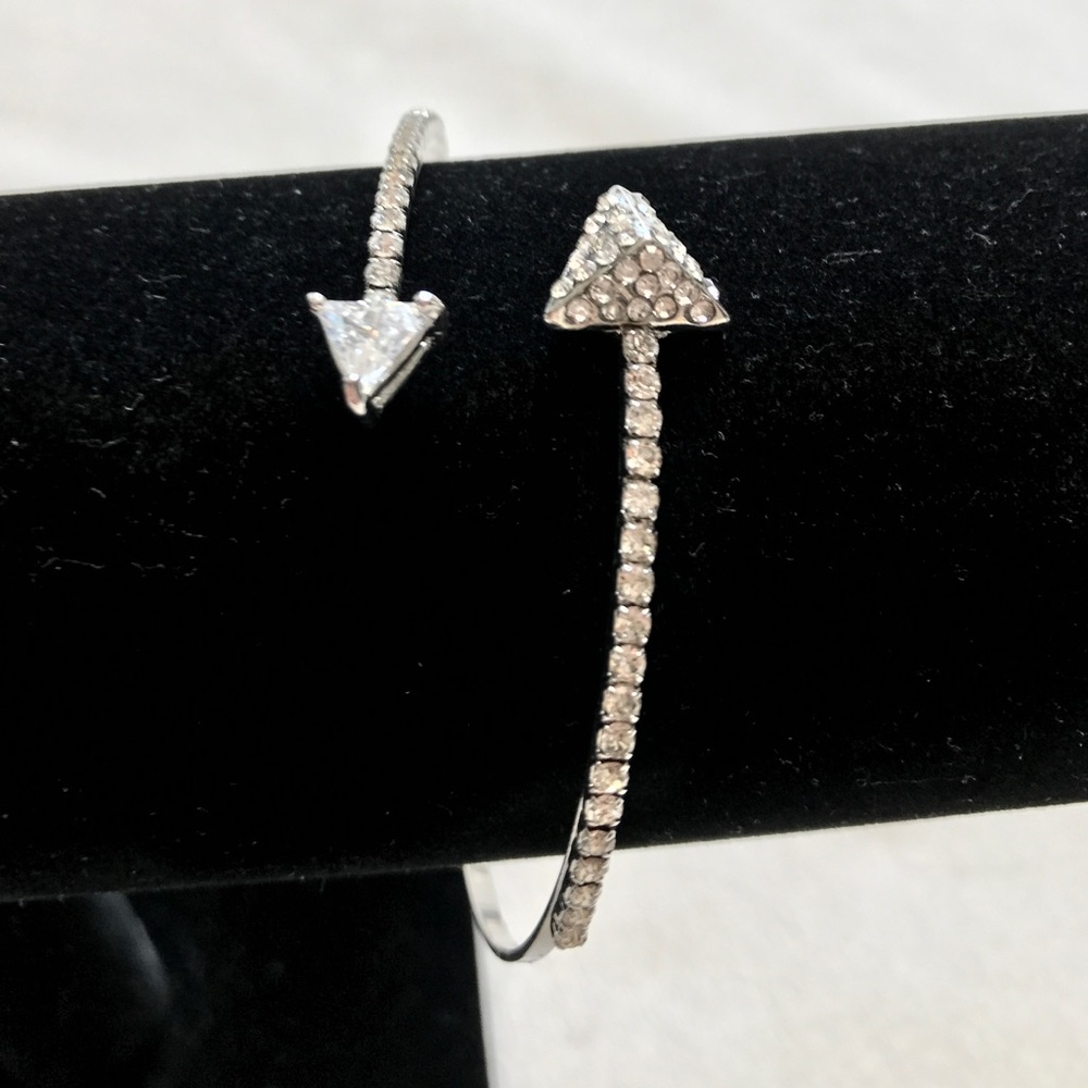CLAIMED! 🎁 FREE w/ $65 or more purchase! - Picture 6 of 7